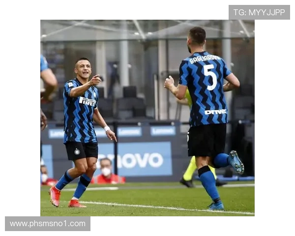 帕努奇点评罗马与国米对决:国米稳健成熟罗马充满激情与冲劲 帕努奇点评罗马与国米对决:国米稳健成熟罗马充满激情与冲劲